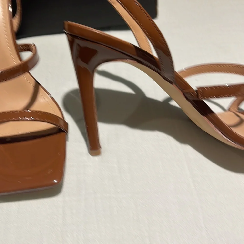 Heels - Picture 2 of 2